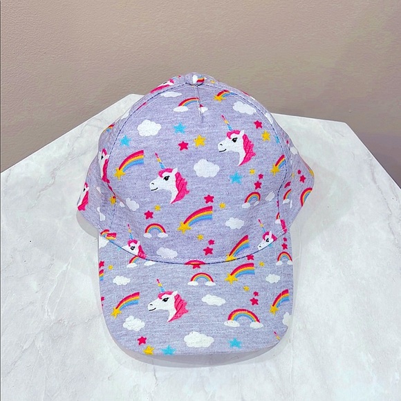 🔥Unicorn and Rainbow Patterned Cap🔥 - Picture 1 of 3